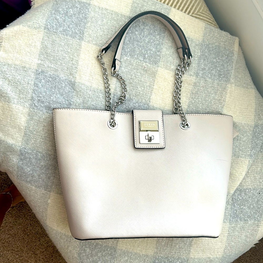 GUESS shoulder bag NEW WITH SILVER METAL ACCENTS